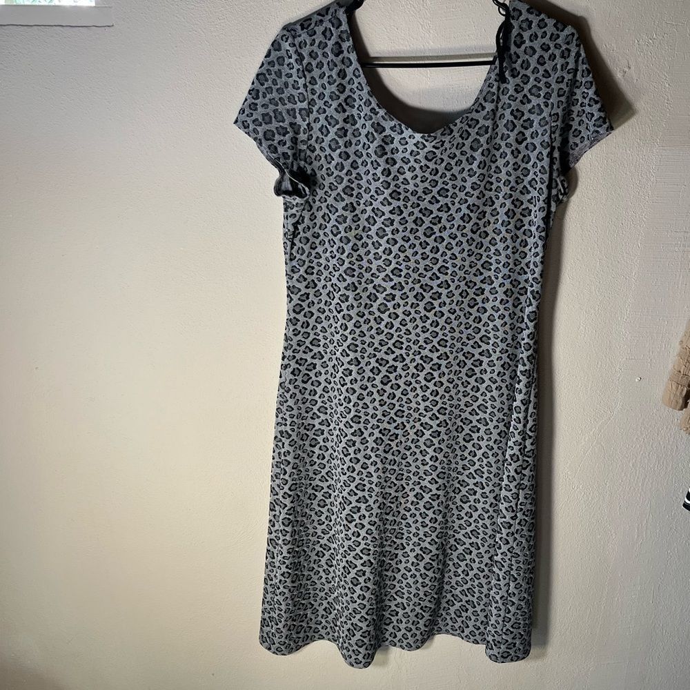 John Robert’s Dress Sz 16 Grey /Silver Animal Print